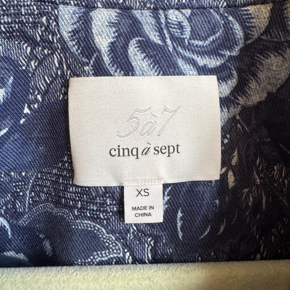 NWOT CINQ Á SEPT Adie Floral Puff Sleeve Jacket - Picture 6 of 8